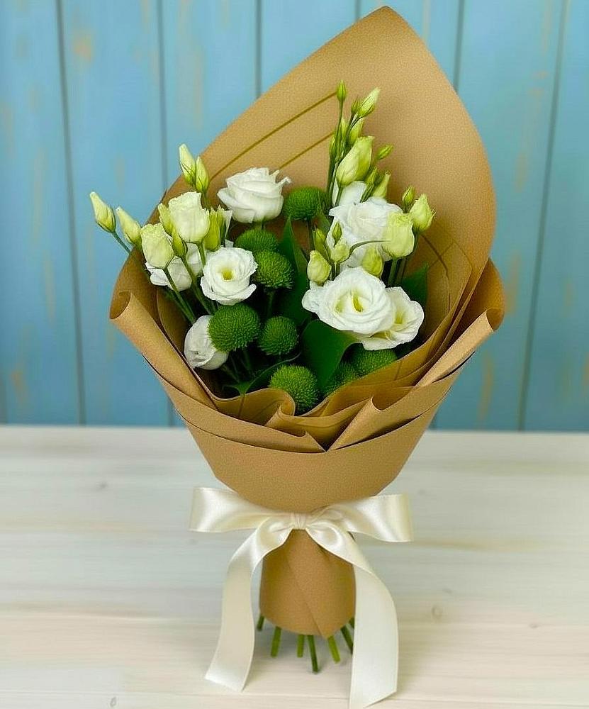 Букет цветов из: Хризантемы и Лизиантусы в Юго-Камский