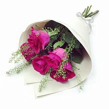 Букет цветов из:  Розы #REPLACE_PRED# Юго-Камский