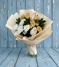Букет цветов из:  Розы и Хризантемы в Юго-Камский