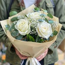 Букет Нежные грёзы в Юго-Камский Букет цветов из: Розы в Юго-Камский