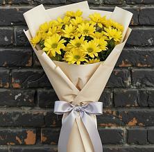 Букет цветов из:  Хризантемы в Юго-Камский