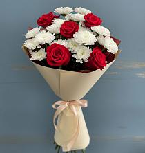 Букет цветов из:  Розы и Хризантемы в Юго-Камский