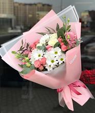 Букет цветов из:  Розы, Лизиантусы и Хризантемы в Юго-Камский