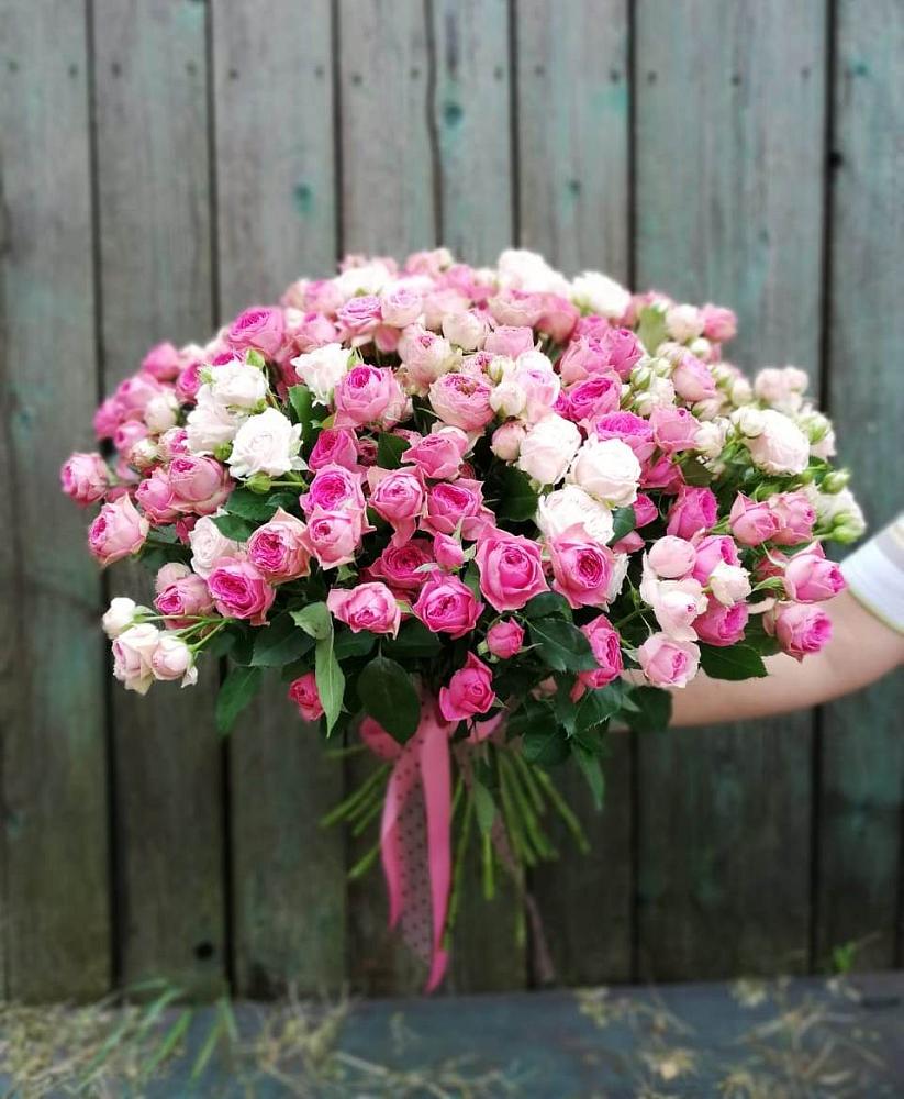 Букет Розовые кустовые розы Натали и Лав Лидия в Юго-Камский