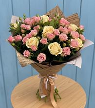 Букет цветов из:  Розы #REPLACE_PRED# Юго-Камский