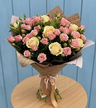 Букет цветов из:  Розы в Юго-Камский