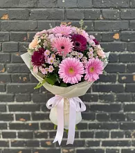 Букет цветов из:  Герберы и Хризантемы в Юго-Камский