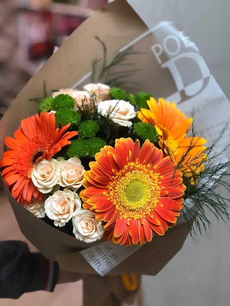 Букет цветов из: Герберы, Хризантемы и Розы в Юго-Камский