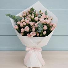 Букет цветов из:  Розы в Юго-Камский