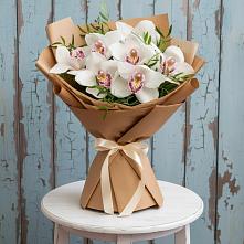 Букет цветов из:  Орхидеи и Розы #REPLACE_PRED# Юго-Камский